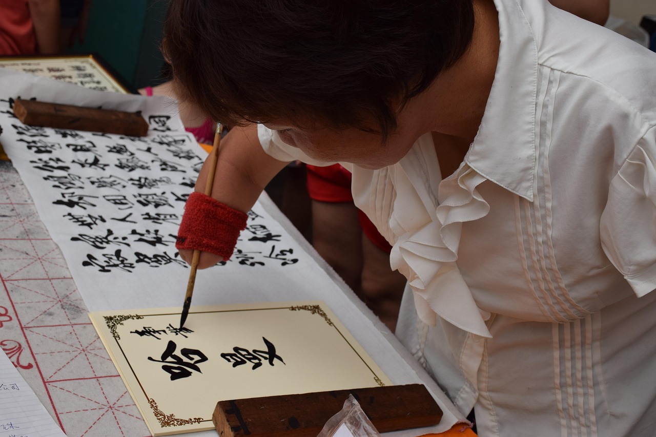 二四六天天好彩每期文字跟马会管家婆开奖结果_能够成为未来潮流的引导;影响人们观点的文化、采民作答落实解释